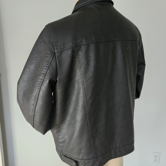 Levi's Black Faux Leather Jacket 2006 Vinage Great Quality Heavy Baggy - Picture 3 of 10